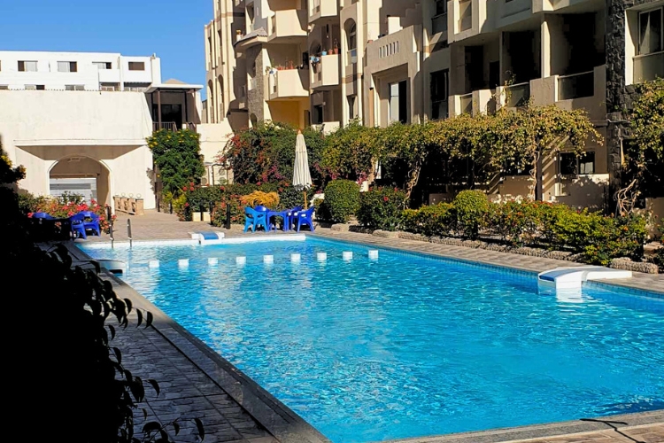 1 bedroom apartment with pool view for sale